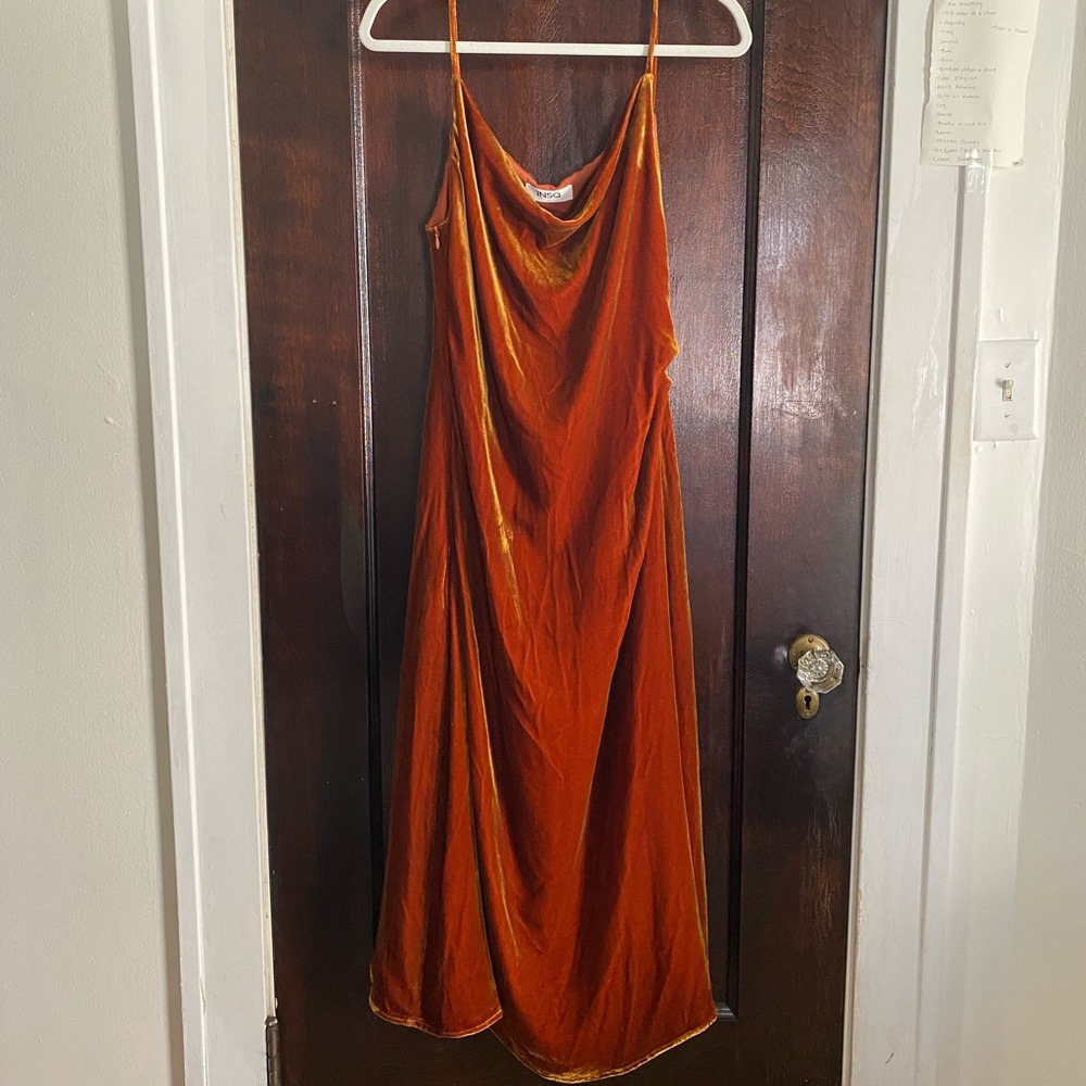 Velvet midi length fitted strapless dress